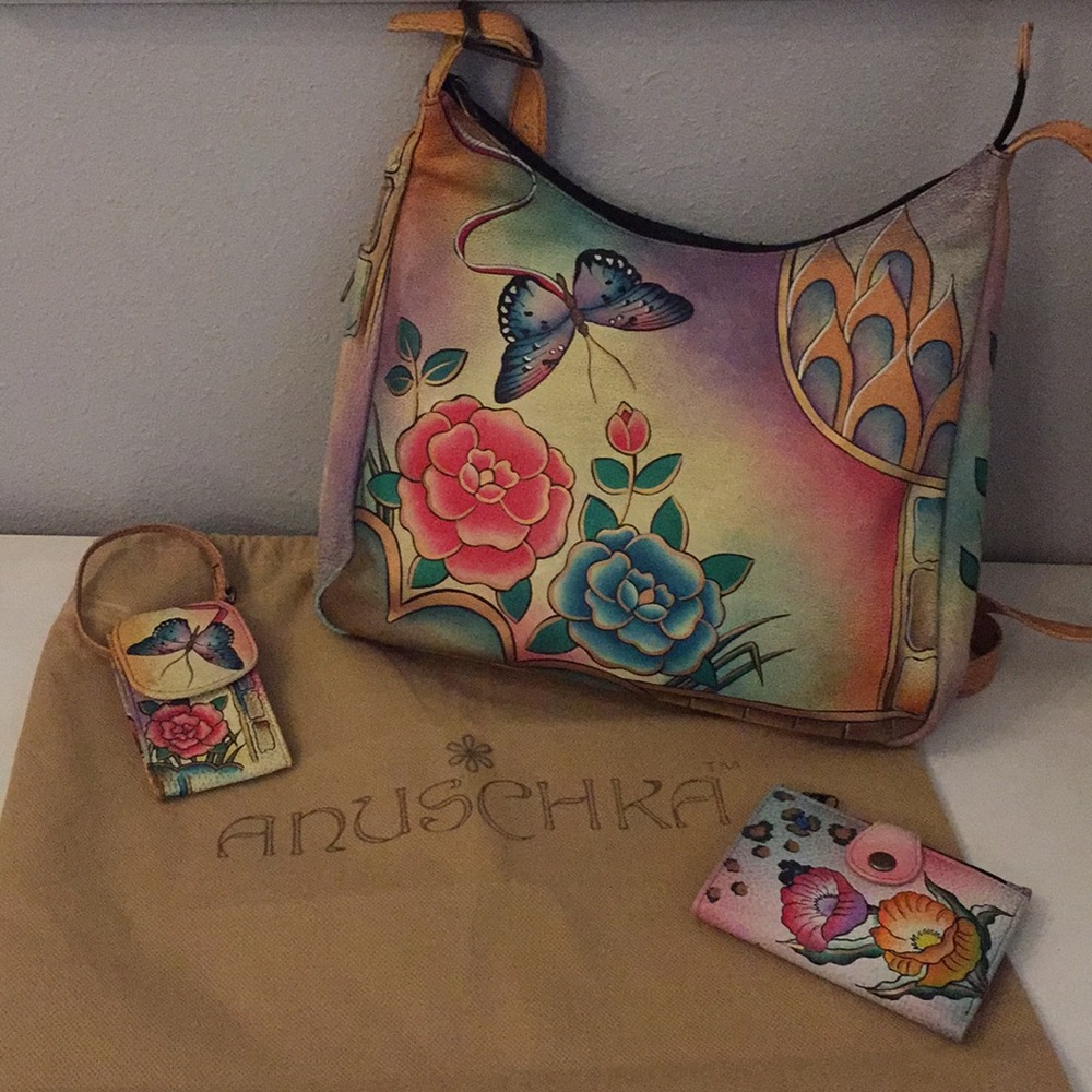 Anuschka purse like new ..genuine leather